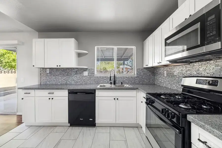 2229 W Avenue K14, Lancaster, CA 93536 - Image #2