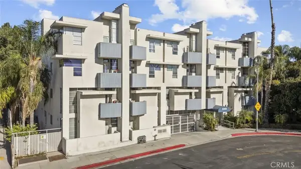 5350 White Oak Avenue #113, Encino, CA 91316