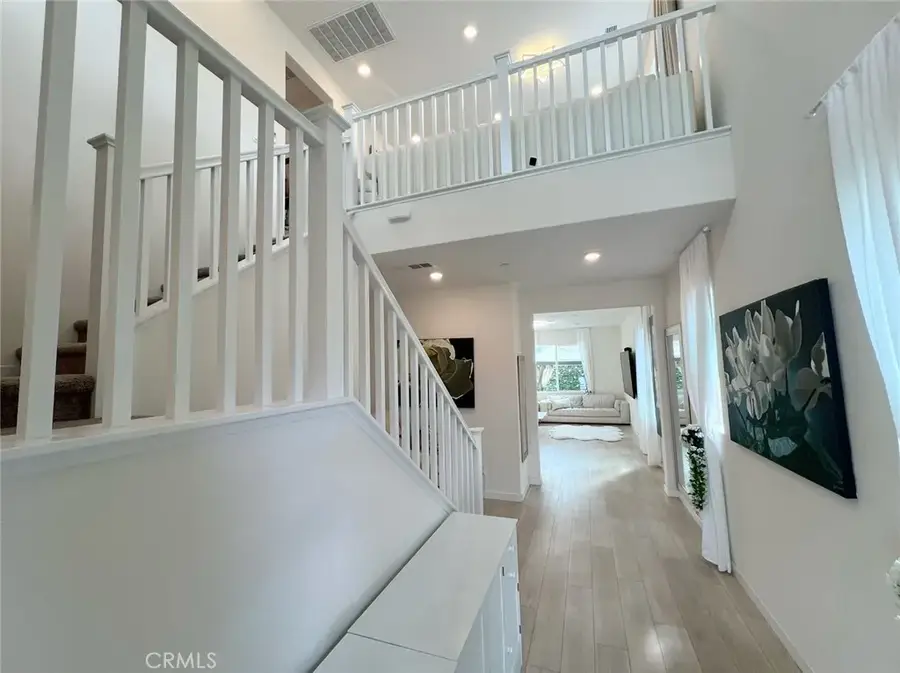 20910 Jennings Way, Newhall, CA 91321 - Image #3