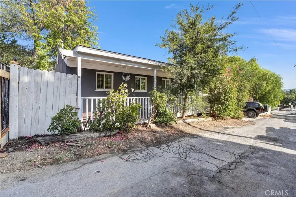 9246 Rowell Ave., Chatsworth, CA 91311 - #1