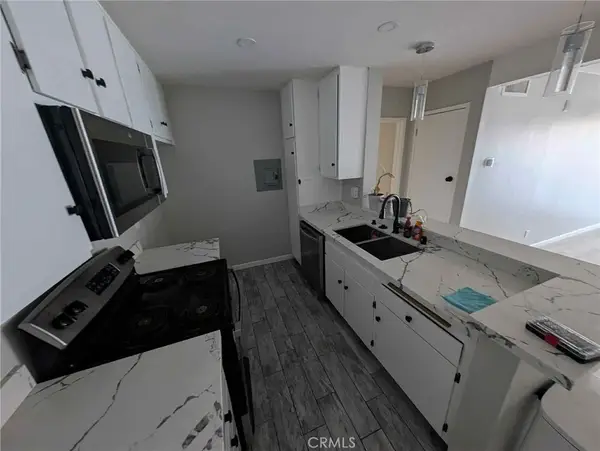 5460 White Oak Avenue #302, Encino, CA 91316