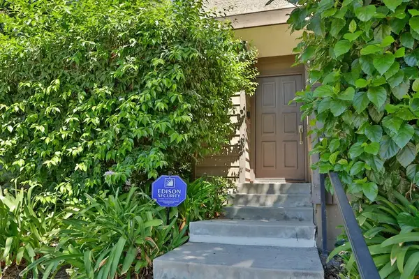 21241 Lassen Street #1, Chatsworth, CA 91311