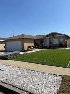 2116 156th, Compton, CA 90220