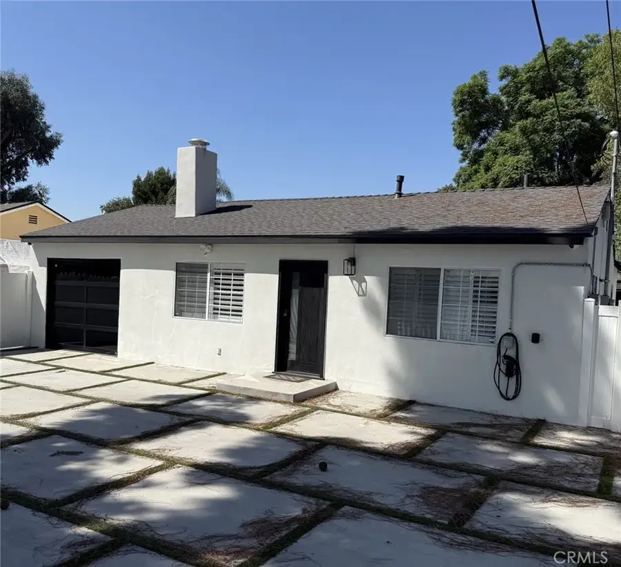 7315 Jamieson Avenue, Reseda, CA 91335 - Image #2