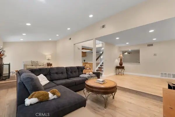 10121 Larwin Avenue #3, Chatsworth, CA 91311