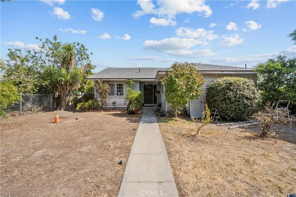 14930 Hubbard St, Sylmar, CA 91342 - Image #1