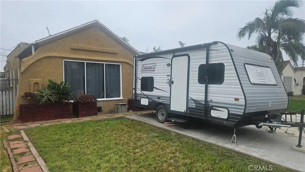 739 W 102nd, Los Angeles, CA 90044 - Image #1