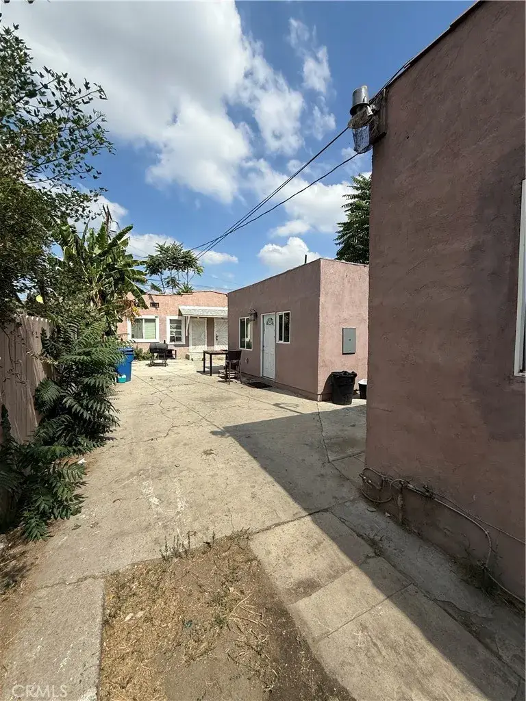 1141 East 50th Street, Los Angeles, CA 90011 - Image #2