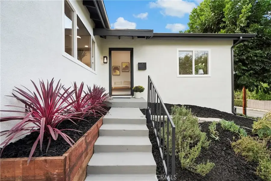 925 El Paso Drive, Highland Park, CA 90042 - Image #3