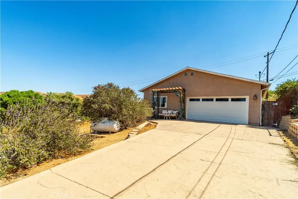 42846 Montello Drive, Elizabeth Lake, CA 93532 - Image #1