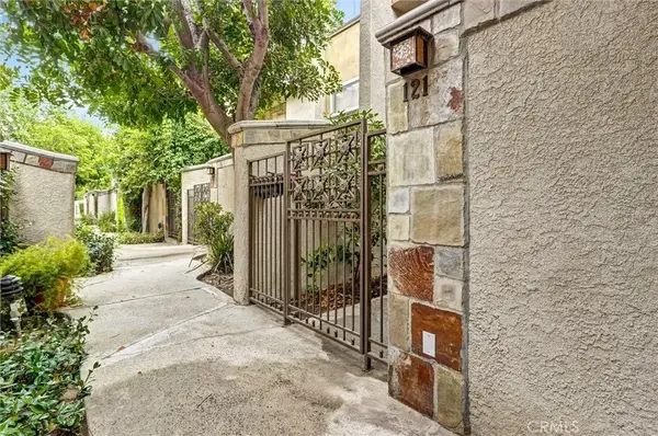 21901 Lassen Street #121, Chatsworth, CA 91311