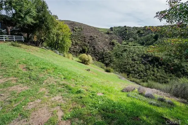 16 Holster, Bell Canyon, CA 91307