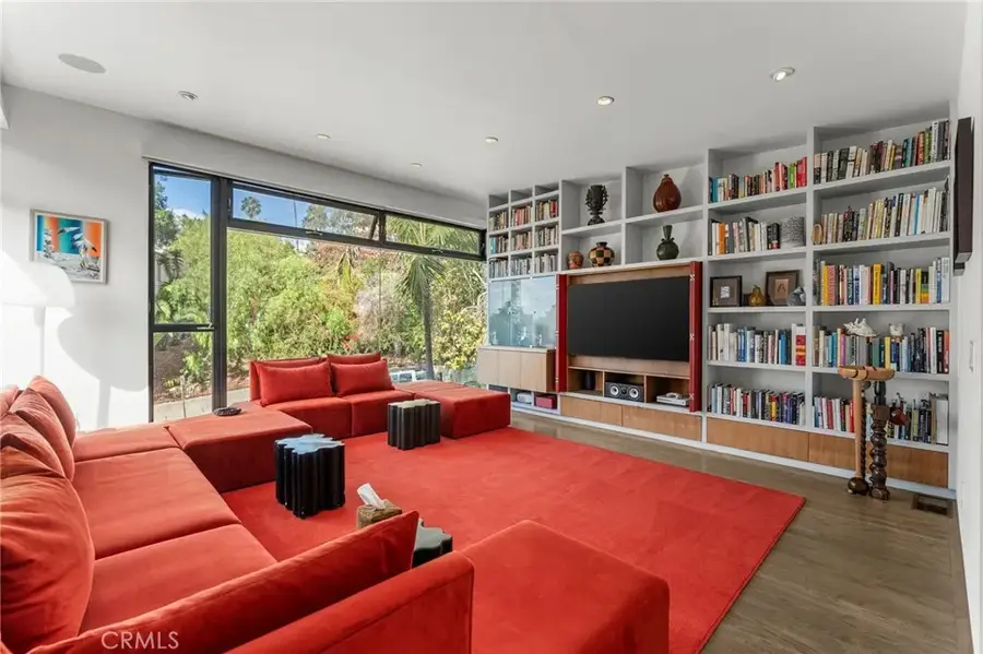 2240 N New Hampshire Avenue, Los Feliz, CA 90027 - Image #3