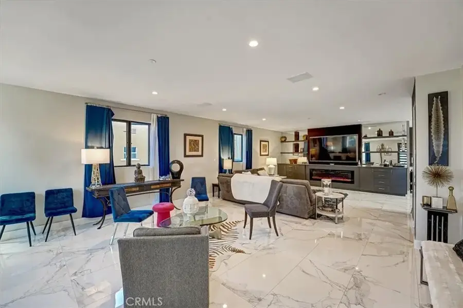 2012 S Curson, Los Angeles, CA 90016 - Image #3