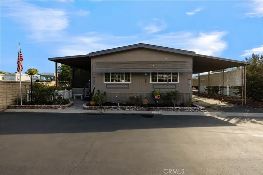 26428 Doveweed, Saugus, CA 91350 - Image #2