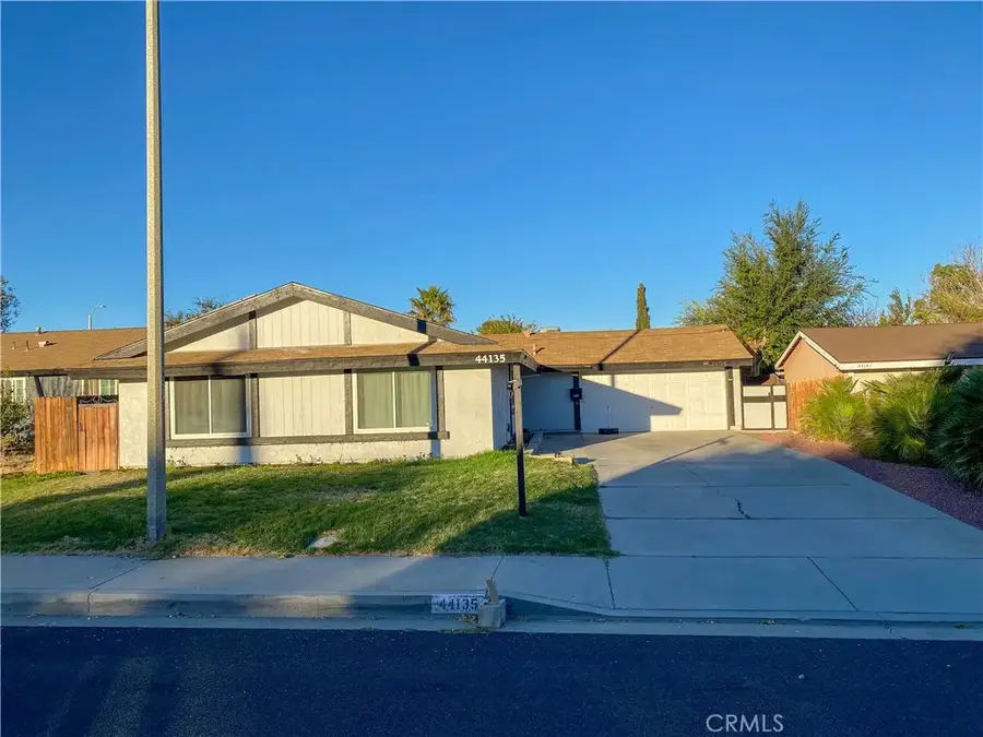44135 Gingham Avenue, Lancaster, CA 93535 - Image #2