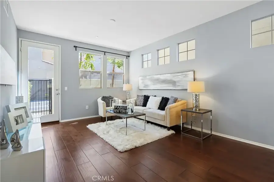 20262 Pienza Lane, Porter Ranch, CA 91326 - Image #3