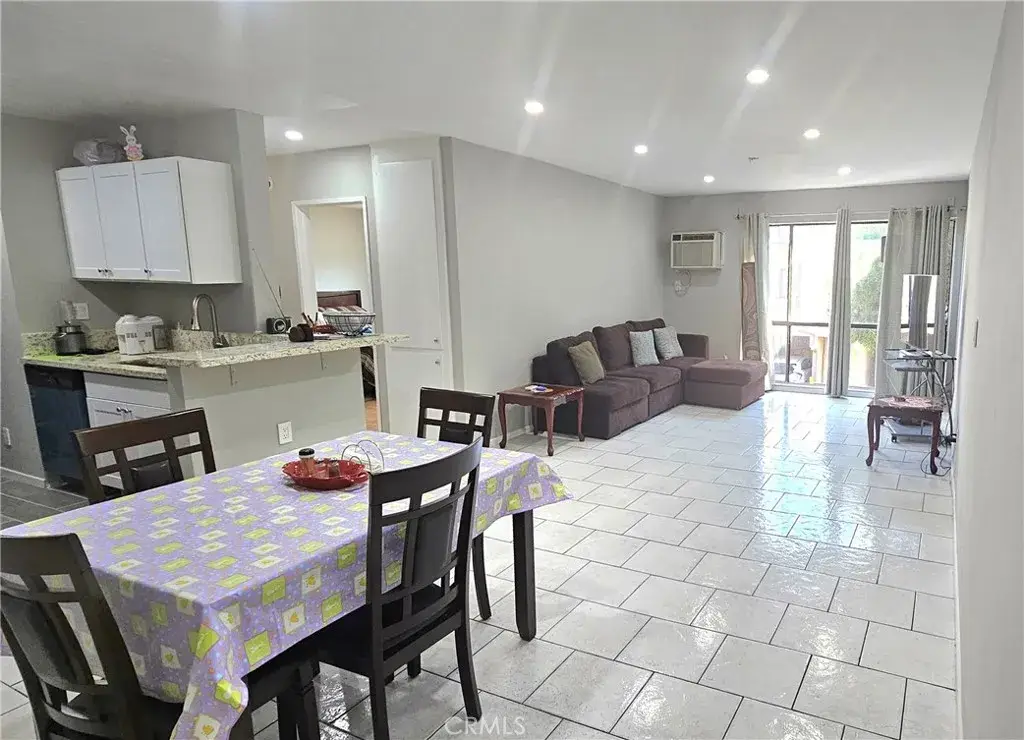 17900 Sherman Way #226, Reseda, CA 91335 - Image #1