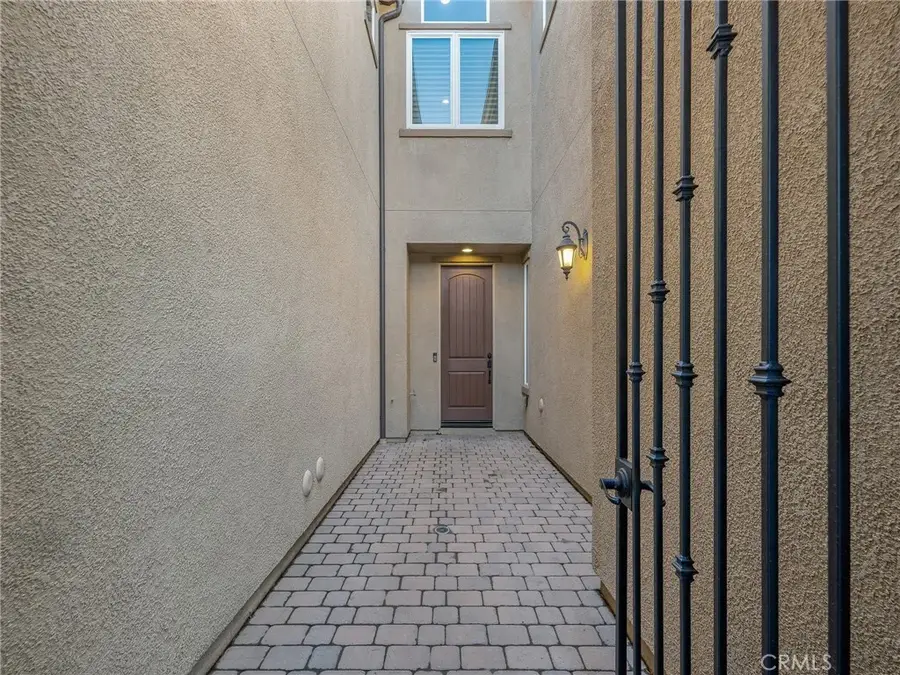 11244 Paseo Del Cielo, Porter Ranch, CA 91326 - Image #3