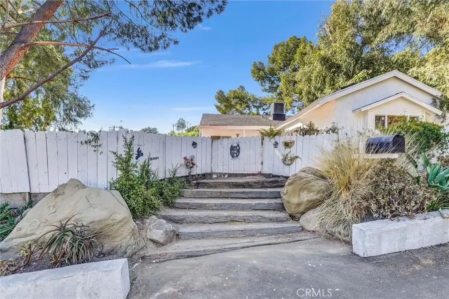 107 Ventura, Chatsworth, CA 91311 - Image #3