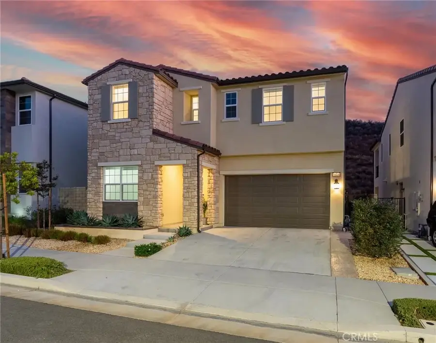 19230 Blackthorn Drive, Santa Clarita, CA 91351 - Image #2