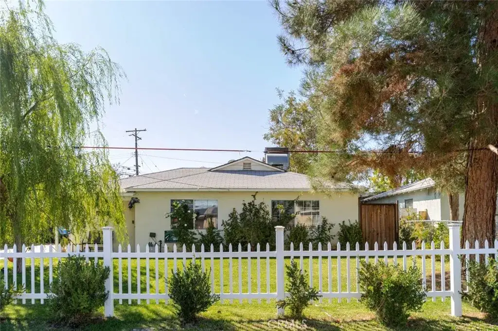 1208 E Avenue R2, Palmdale, CA 93550 - Image #1
