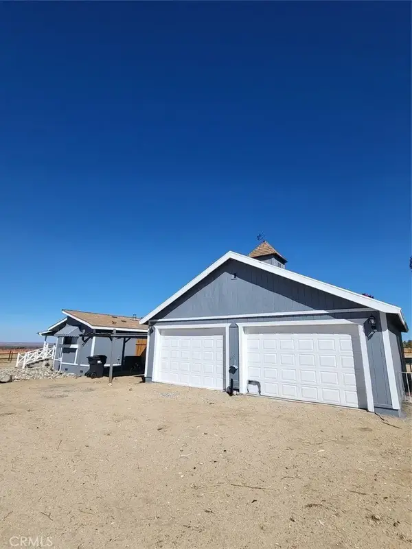 33391 165th East, Llano, CA 93544
