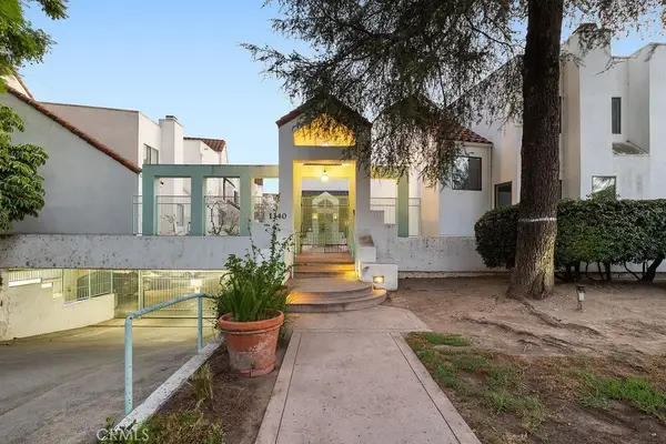 1340 Glenwood Road #8, Glendale, CA 91201