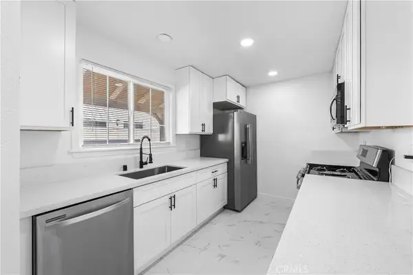 45449 3rd East, Lancaster, CA 93535