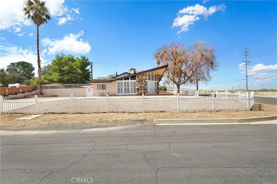 1130 W Avenue S South, Palmdale, CA 93551 - Image #3