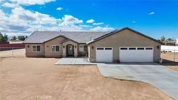 9564 Candlelight Street, Apple Valley, CA 92308