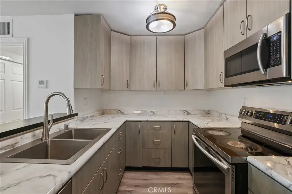 23515 Lyons #281, Valencia, CA 91355 - Image #1