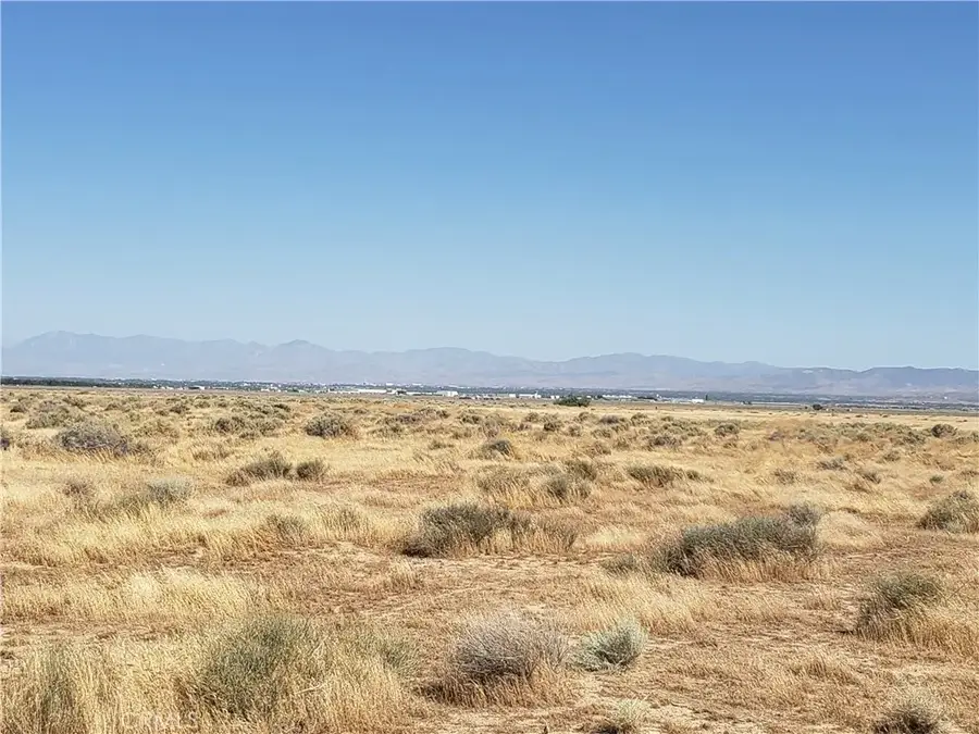 5600 W Ave D6, Lancaster, CA 93536 - #3