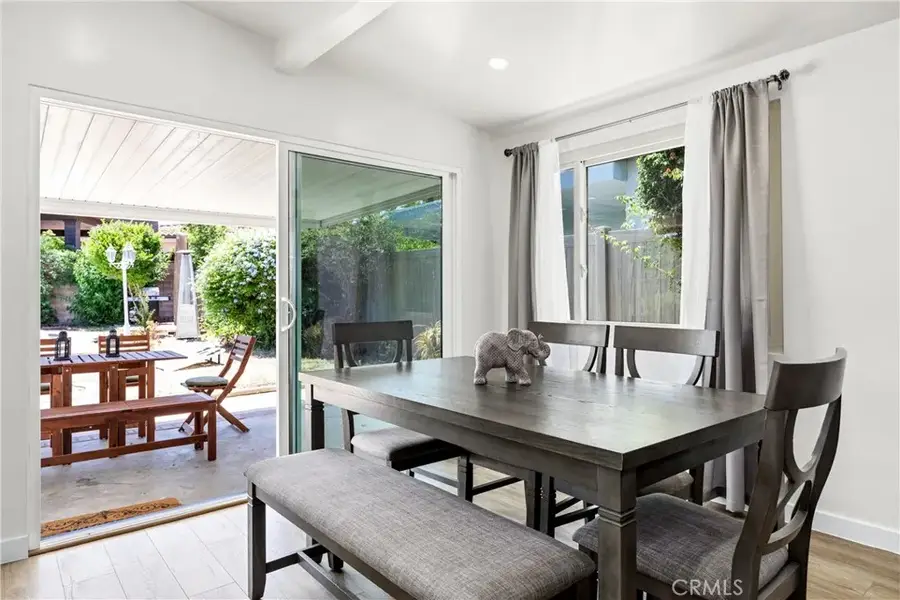 6535 Mary Ellen Avenue, Valley Glen, CA 91401 - Image #2