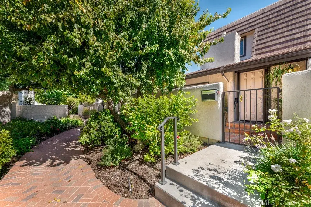 6226 Nita Avenue, Woodland Hills, CA 91367 - Image #1