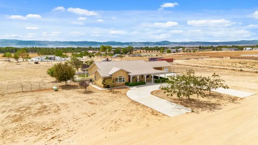 8320 W Avenue D10, Lancaster, CA 93536 - Image #3