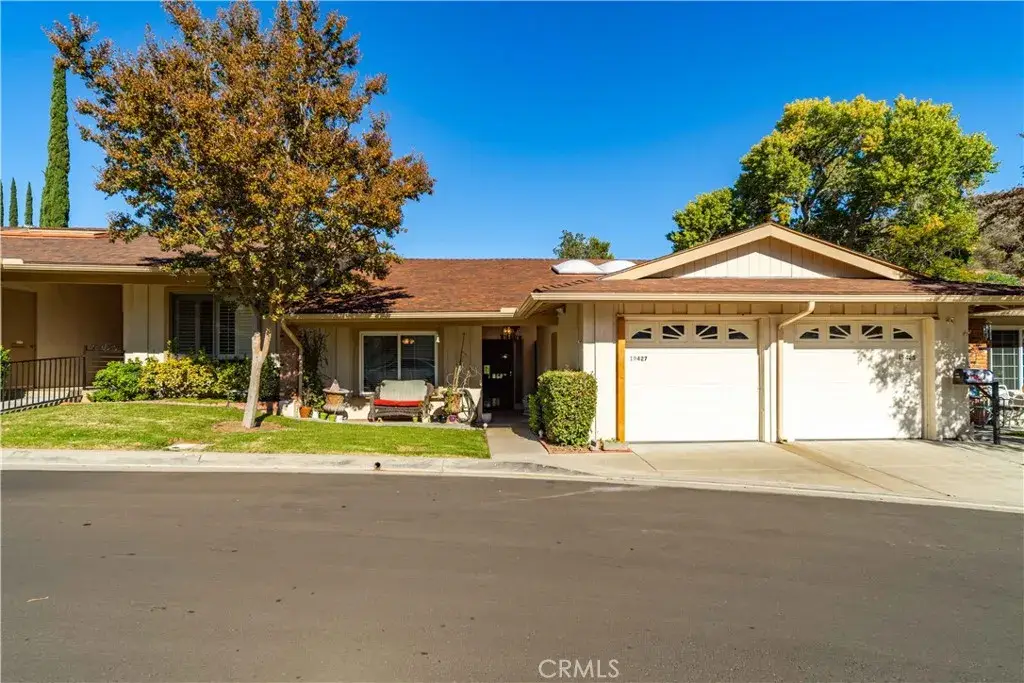 19427 Oak Crossing Road, Newhall, CA 91321 - Image #1