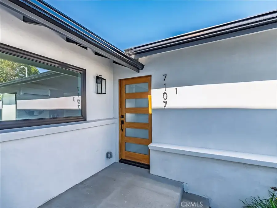 7107 Cozycroft, Winnetka, CA 91306 - Image #2