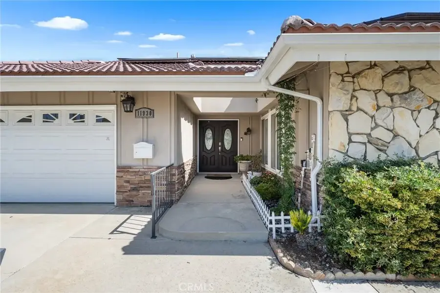 11930 Woodley, Granada Hills, CA 91344 - Image #3