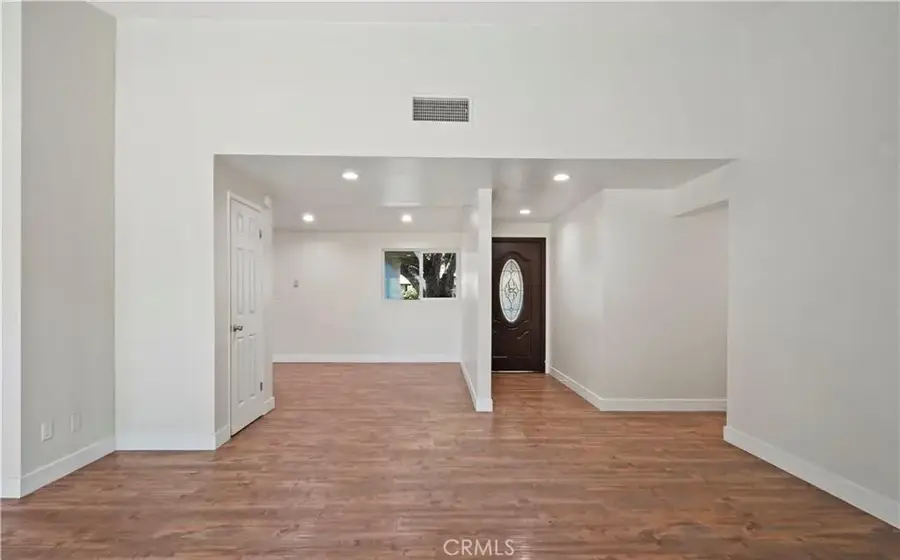 20617 Schoenborn, Winnetka, CA 91306 - Image #3