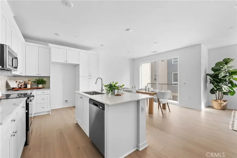 9423 N Sepulveda Blvd. #3, North Hills, CA 91343 - Image #3