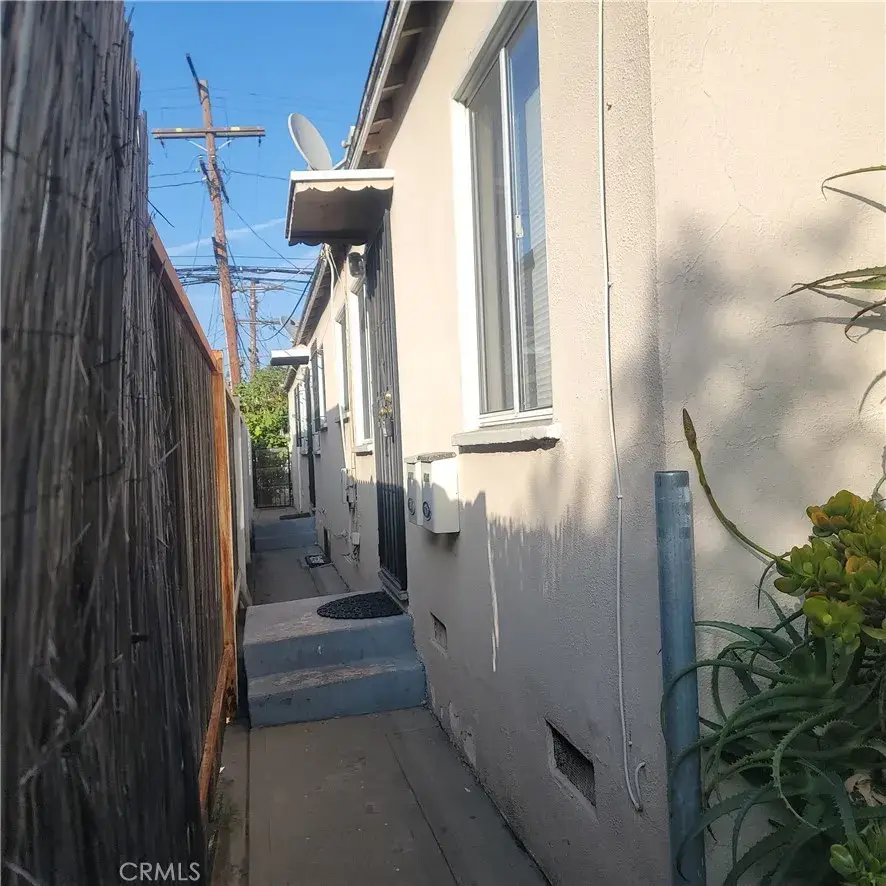8741 Cattaraugus Avenue, Los Angeles, CA 90034 - Image #3