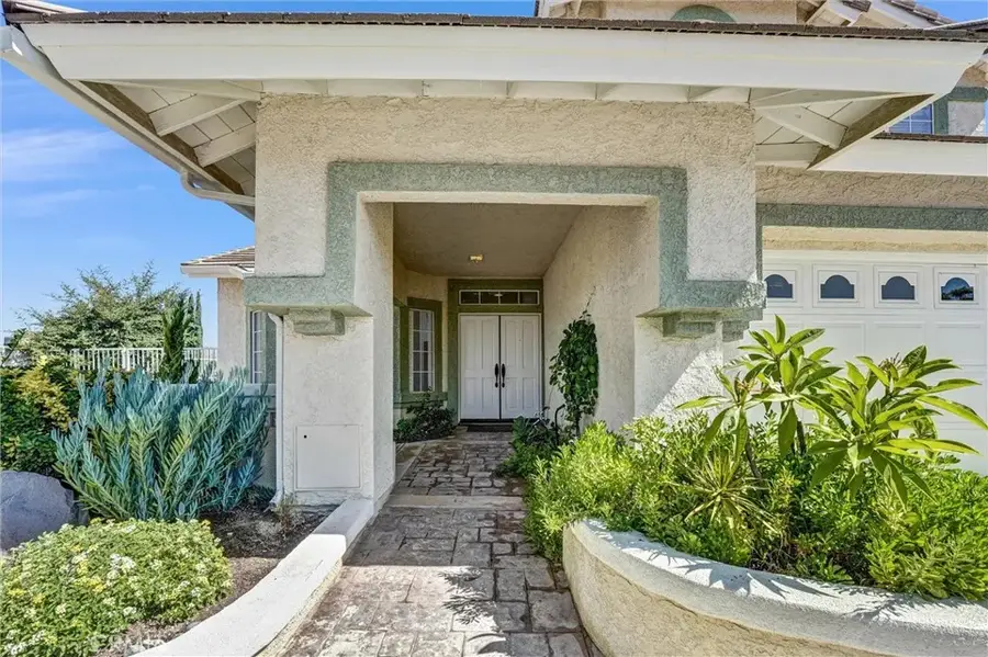 22411 Holly Court, Saugus, CA 91390 - Image #3
