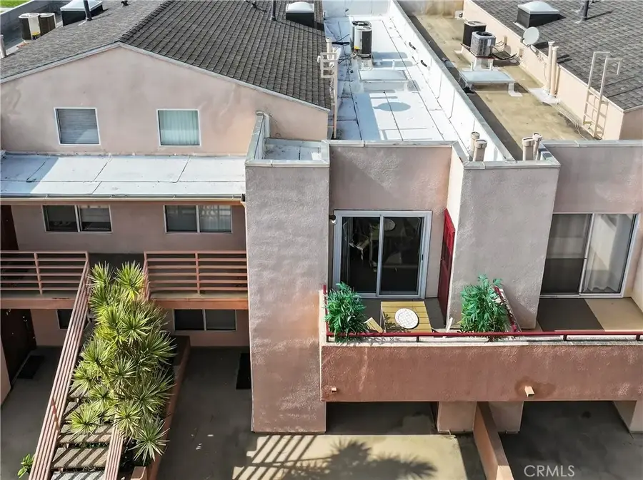 16700 Yukon Avenue #202, Torrance, CA 90504 - Image #2