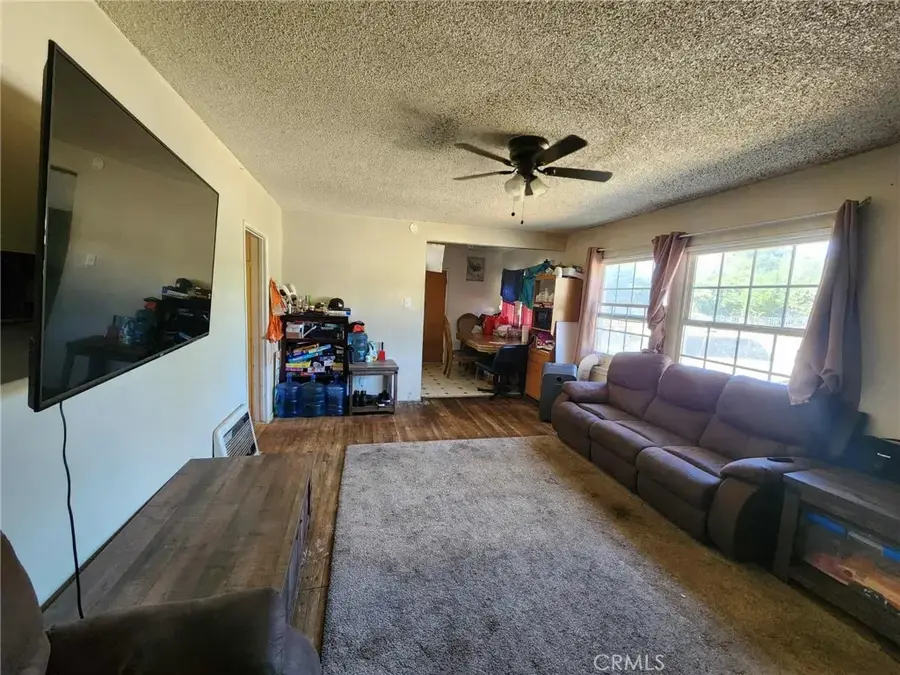 15320 Bledsoe Street, Sylmar, CA 91342 - Image #2