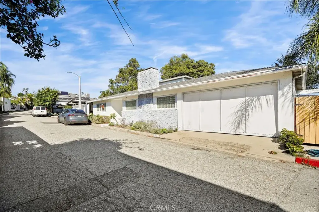 7027 Macapa, Los Angeles, CA 90068 - Image #1