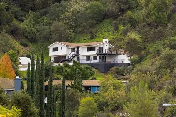 981 Glen Oaks, Pasadena, CA 91105