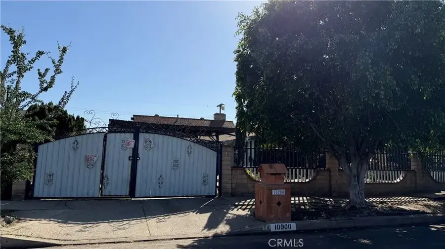 10900 Goss, Sun Valley, CA 91352 - #2