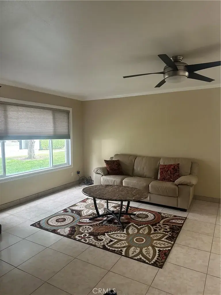 10023 Karmont Avenue, South Gate, CA 90280 - #3