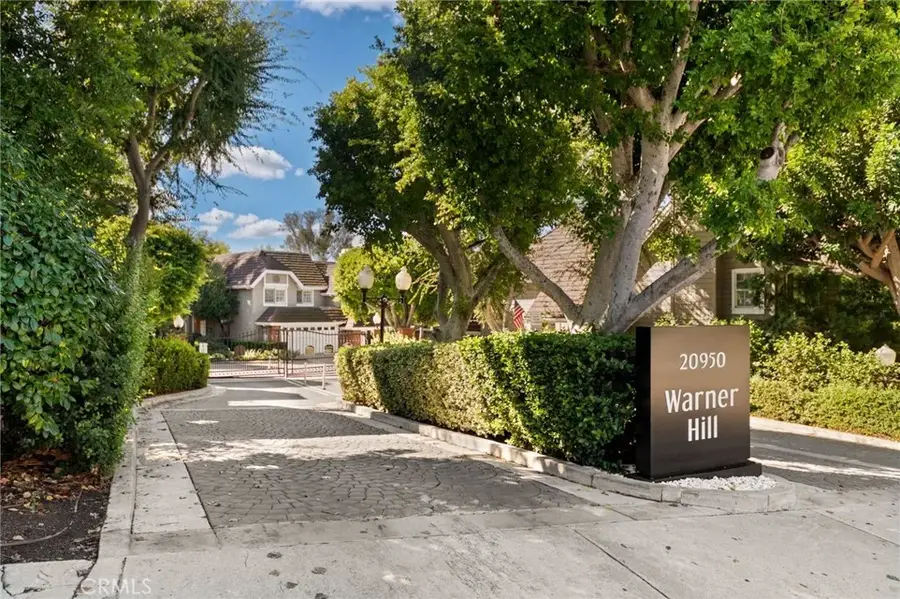 20950 Oxnard Street #54, Woodland Hills, CA 91367 - Image #3